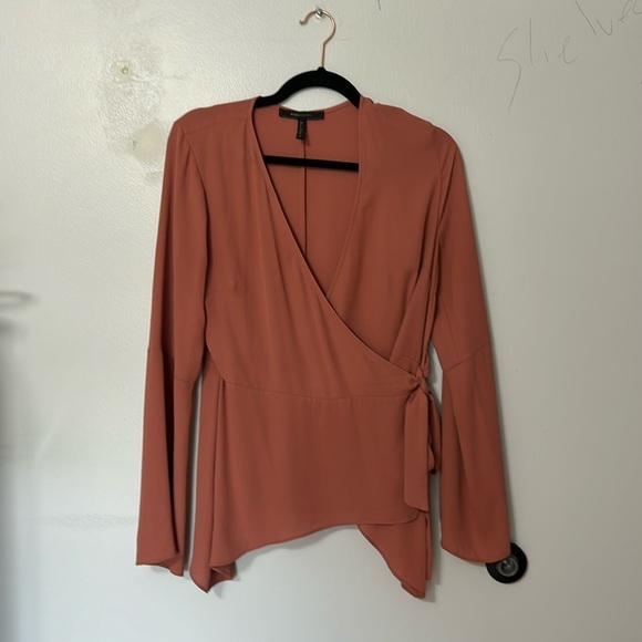 BCBGMAXAZRIA Asymmetrical True Wrap Blouse Size Medium - Picture 1 of 6